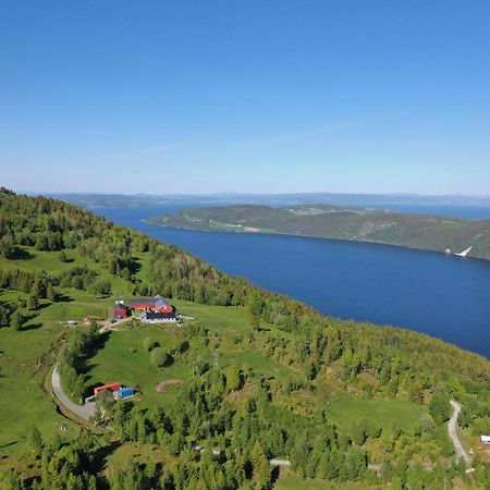 Guesthouse Hamran Mosvik エクステリア 写真
